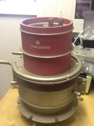 ТГИ1-3000/30 тиратрон импульсный модуляторный фото 2